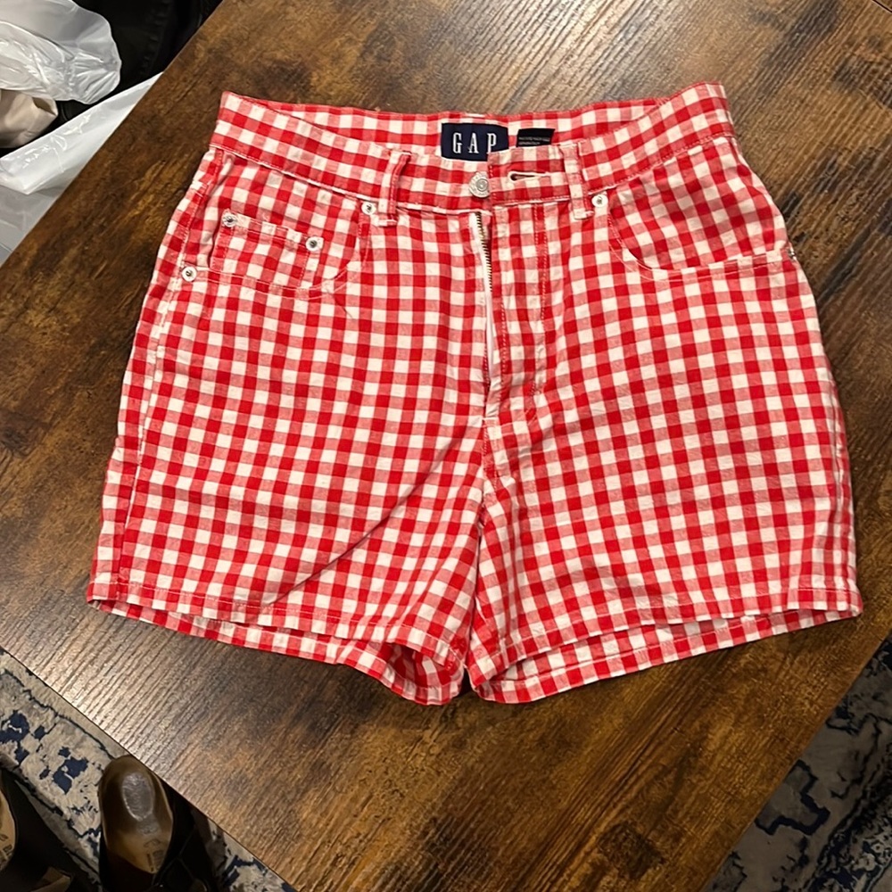 Gap gingham red shorts.